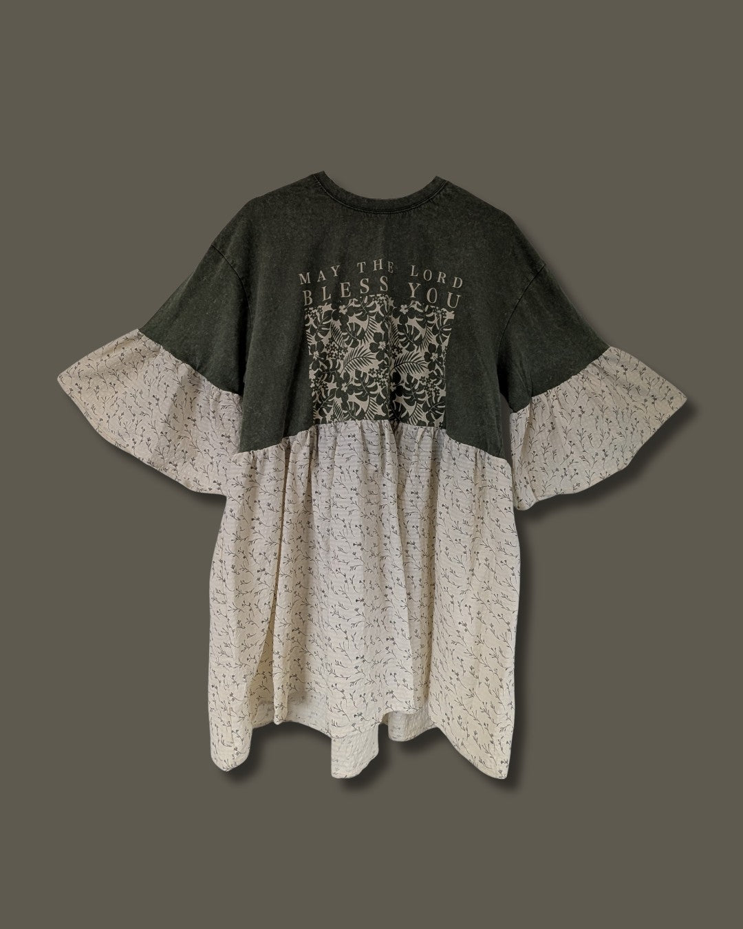 May The Lord Bless You - Cream Ditsy Floral Smock Dress (L)